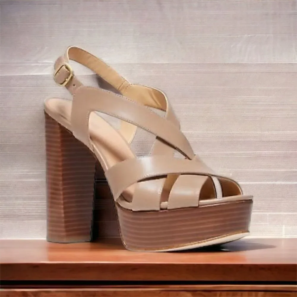 MICHAEL Michael Kors Audrina Platform Sandals in the Size 9.5M in Sahara Color